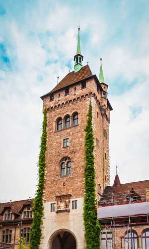 Rezervă-ți turul turistic cu autobuzul hop-on hop-off în Zürich, Elveția – Bilete oficiale, rute ajustabile și anulare gratuită în 2026