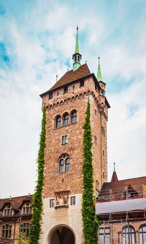 Book your hop-on hop-off sightseeing bus tour in Zurich, Switzerland – Official tickets, adjustable routes, and free cancellation in 2026